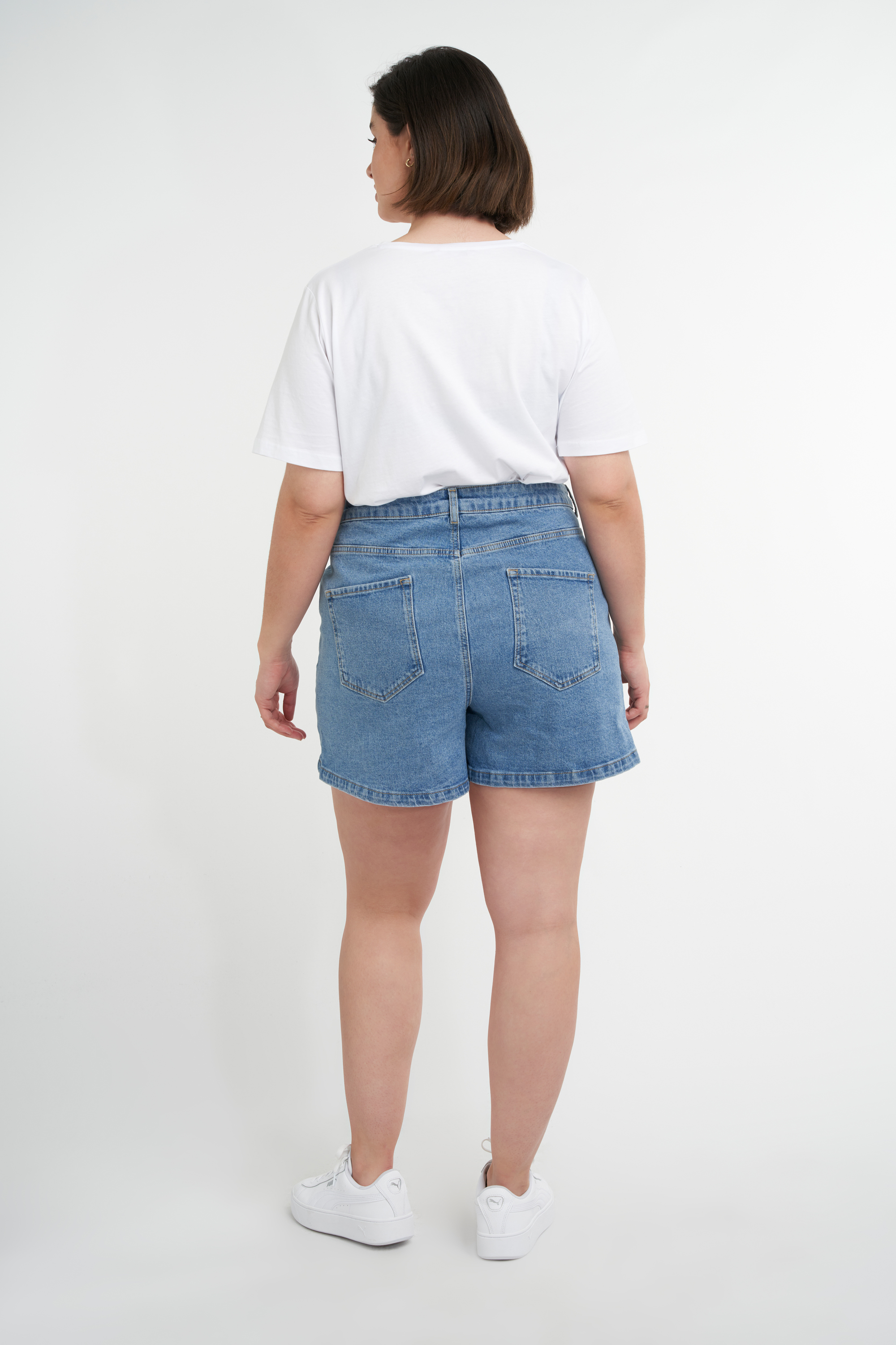 Jeans-Shorts mit Überschlag image number 5