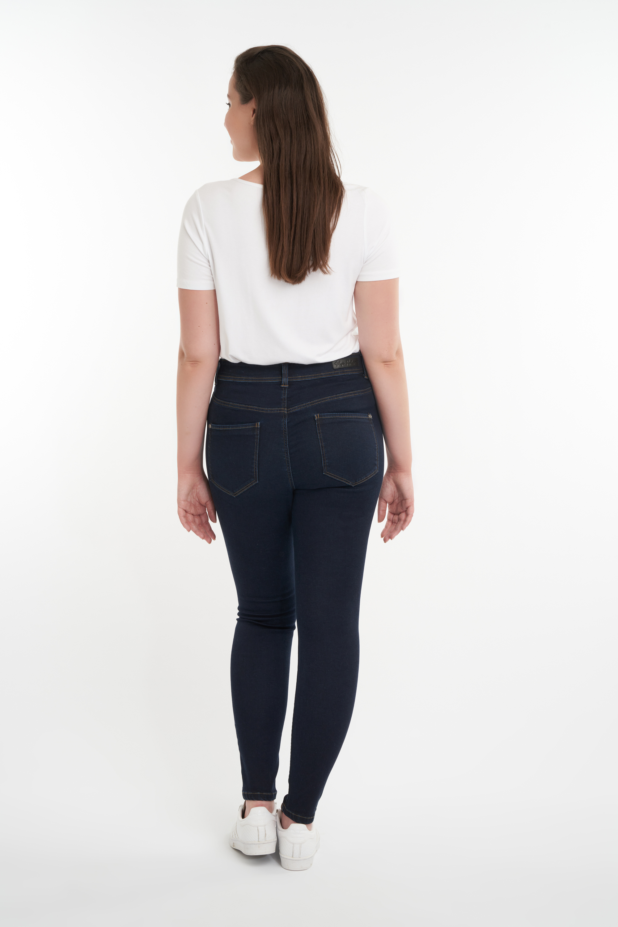 Skinny-Leg Jeans SHAPES image number null