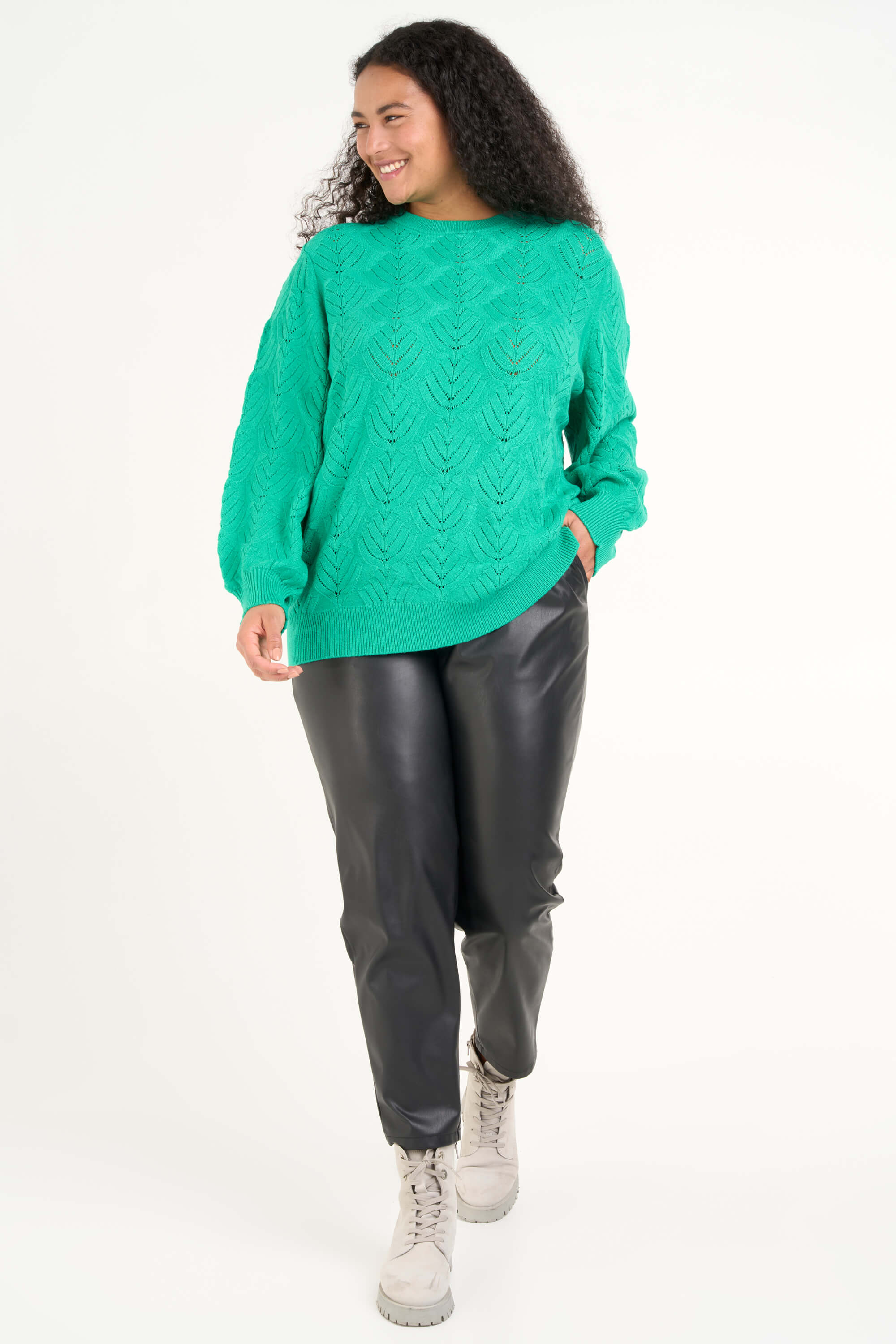Weicher Pullover  image number 5