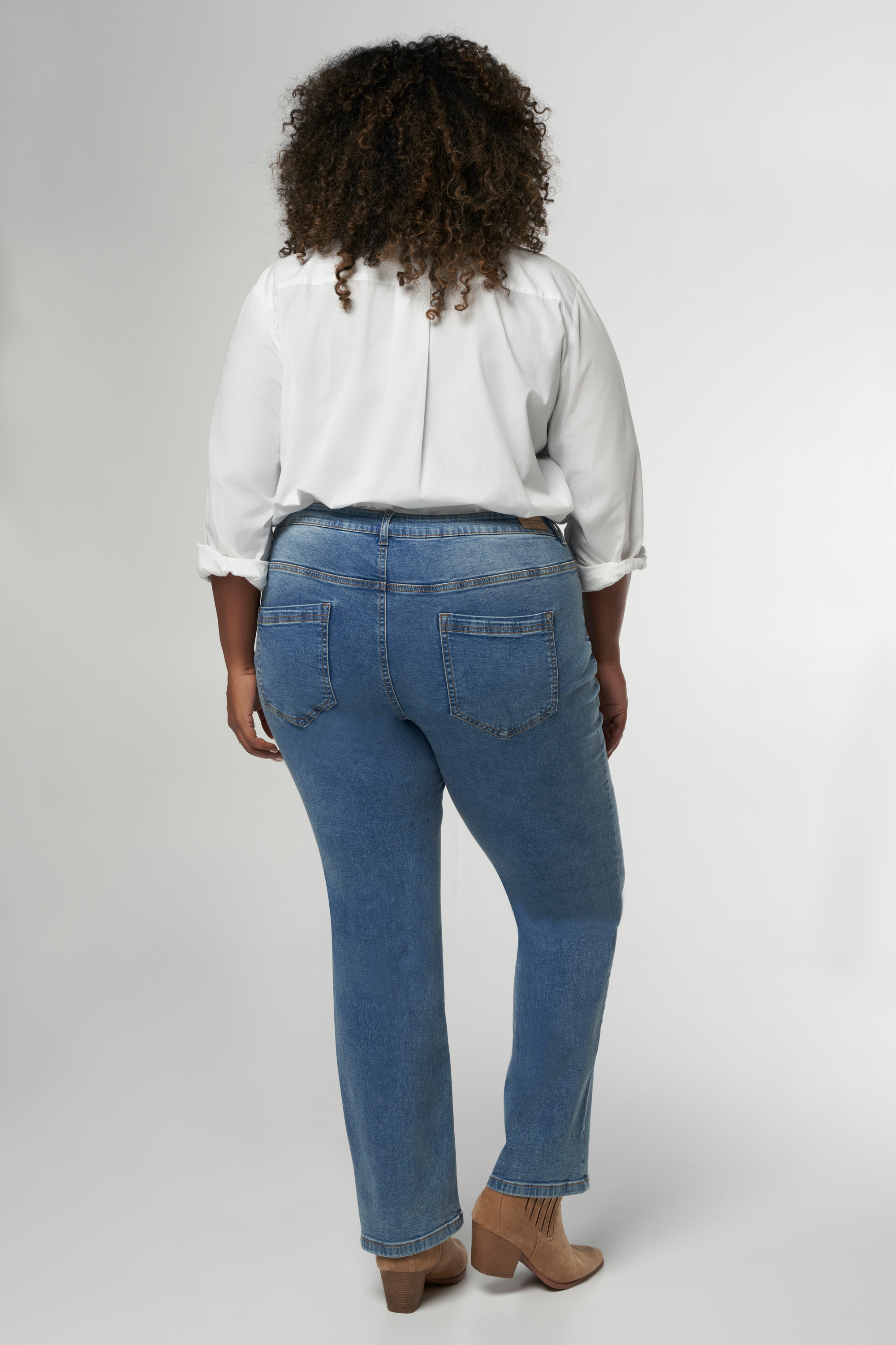 Straight-Leg Jeans LILY image number 4