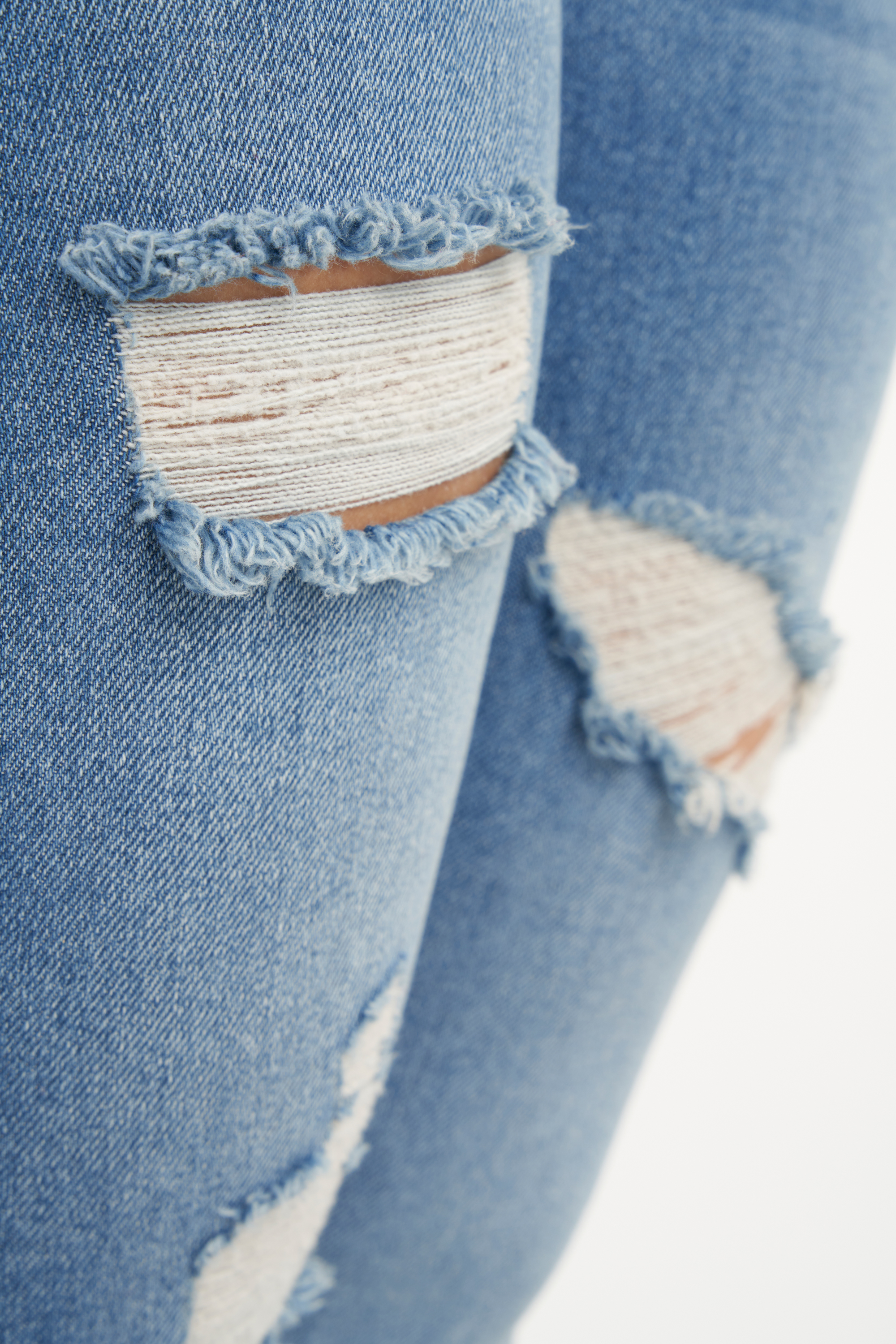 Jeans mit Used-Look image number 7